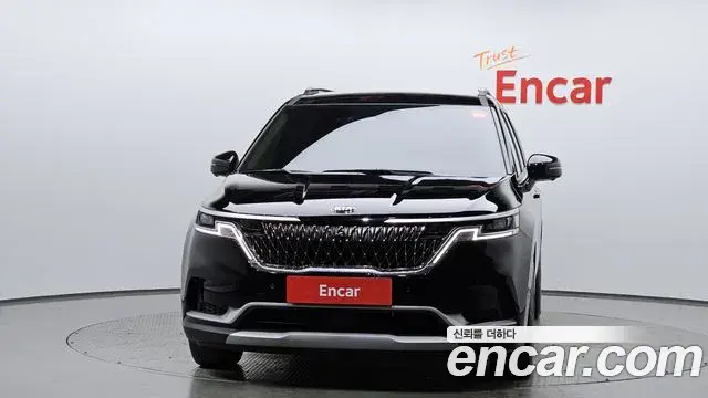 Kia Carnival 2021 — Фото 3/20