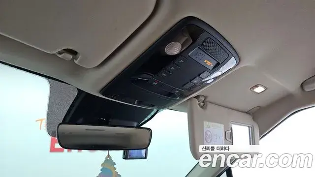 Kia Carnival 2021 — Фото 16/20