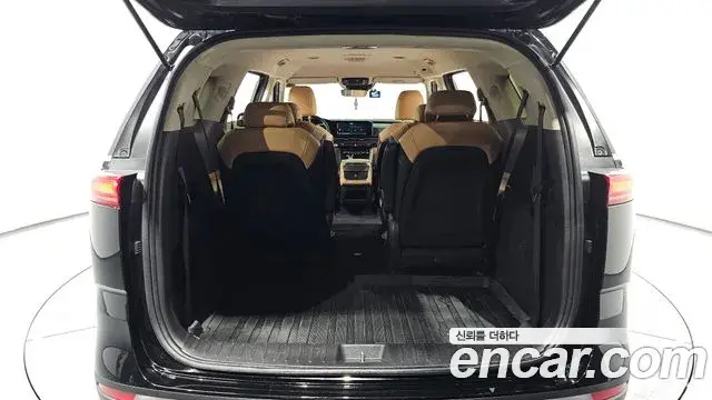 Kia Carnival 2021 — Фото 20/20