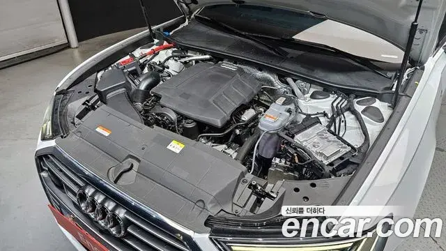 Audi A6 2021 — Фото 6/20