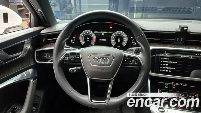Audi A6 2021 — Фото 13/20