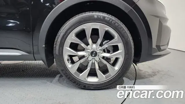 Kia Sorento 2021 — Фото 5/20