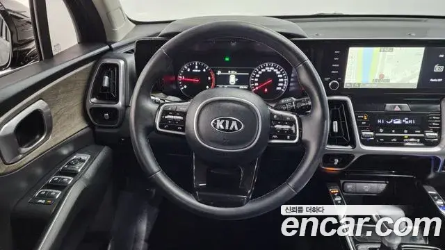 Kia Sorento 2021 — Фото 13/20