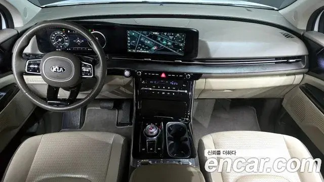 Kia Carnival 2021 — ფოტო 4/20