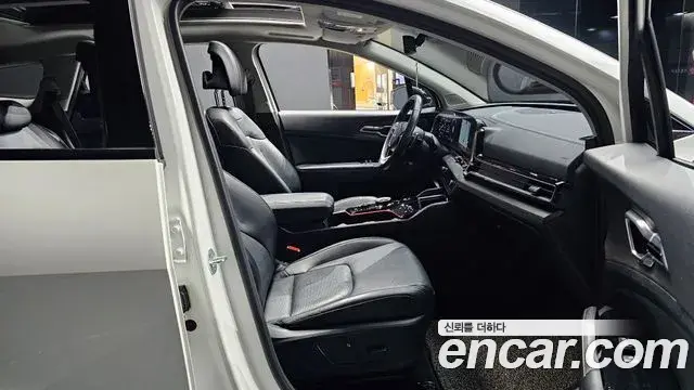 Kia Sportage 2021 — Фото 10/20