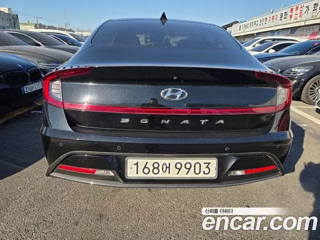 Hyundai Sonata Hybrid 2019 — Photo 9/20
