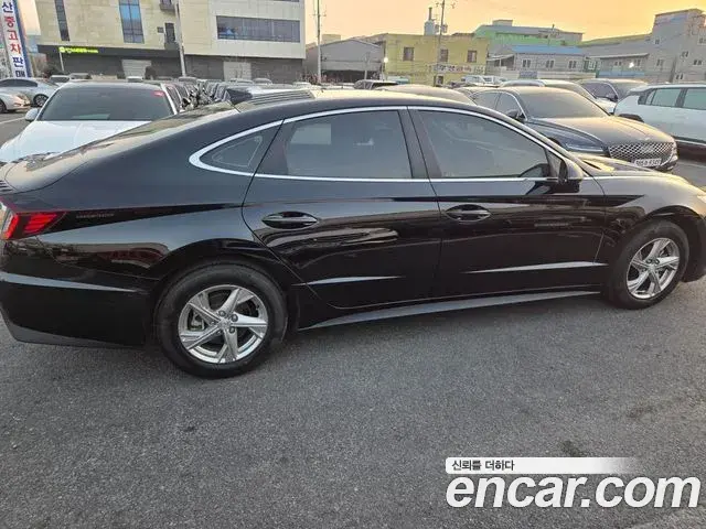 Hyundai Sonata Hybrid 2019 — Photo 14/20