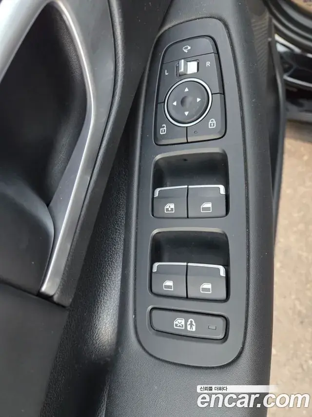 Hyundai Sonata Hybrid 2019 — Photo 16/20