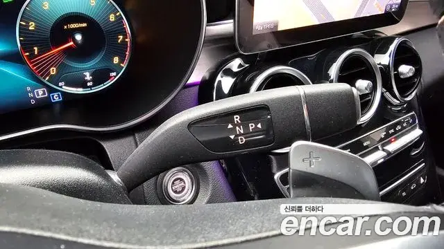 Mercedes-Benz C-Class 2020 — ფოტო 6/20