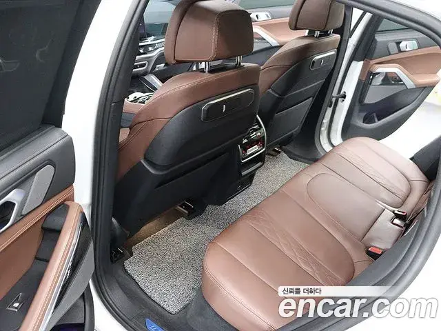 BMW X6 2024 — Photo 19/20