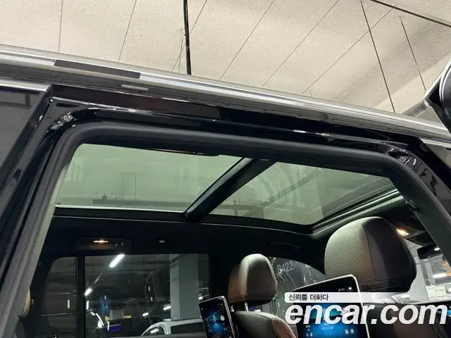 Mercedes-Benz GLS-Class 2023 — ფოტო 16/19