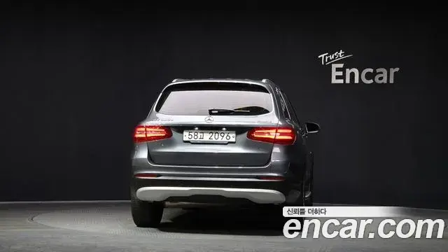 Mercedes-Benz GLC-Class 2018 — Фото 4/20