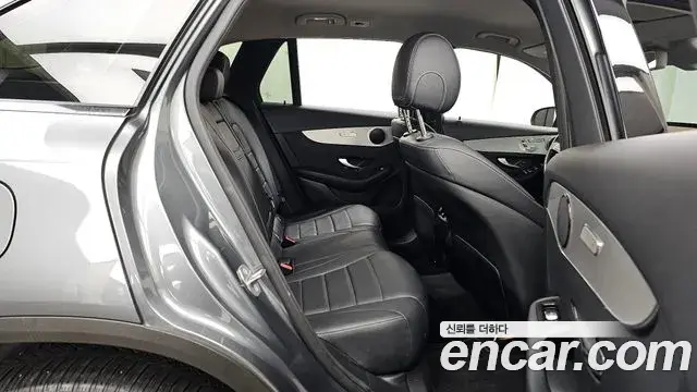Mercedes-Benz GLC-Class 2018 — Фото 12/20