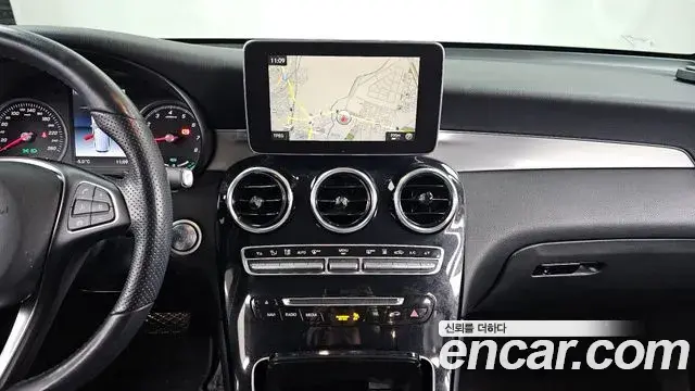 Mercedes-Benz GLC-Class 2018 — Фото 14/20