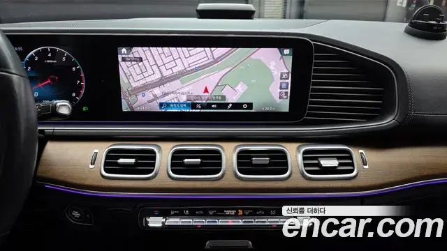 Mercedes-Benz GLE-Class 2020 — ფოტო 14/20