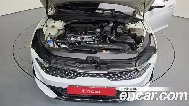 Kia K5 2020 — Photo 2/20
