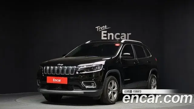 Jeep Cherokee 2021 — Фото 1/20
