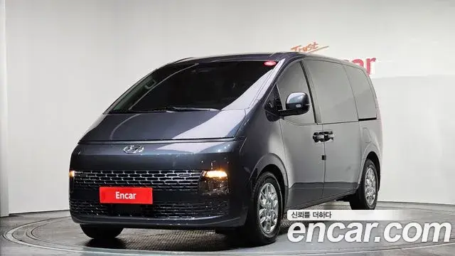 Hyundai Staria 2023 — Photo 10/20