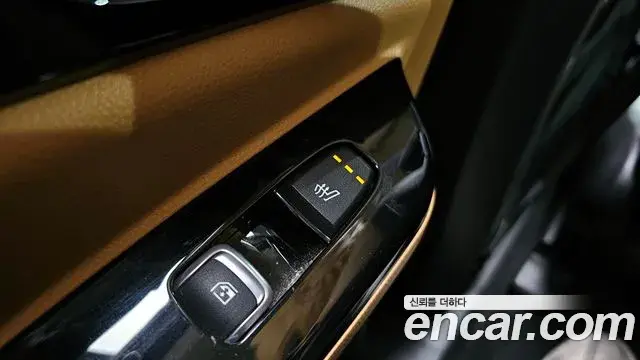 Kia Carnival 2020 — Фото 17/20