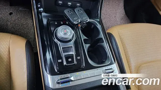Kia Carnival 2021 — Şəkil 14/20