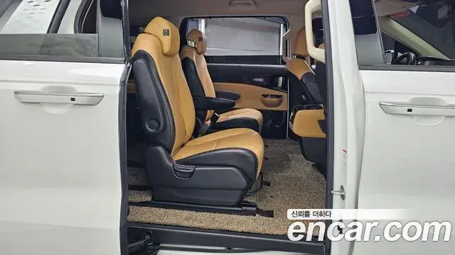 Kia Carnival 2021 — Şəkil 9/20