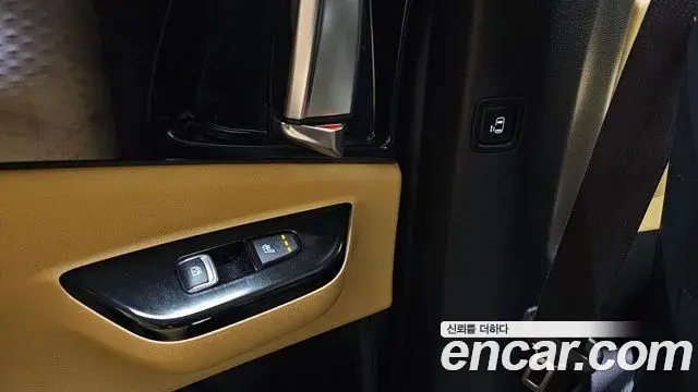 Kia Carnival 2021 — Şəkil 16/20