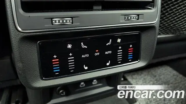 Audi Q7 2023 — Фото 19/20