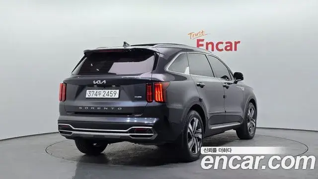 Kia Sorento 2022 — Фото 2/20