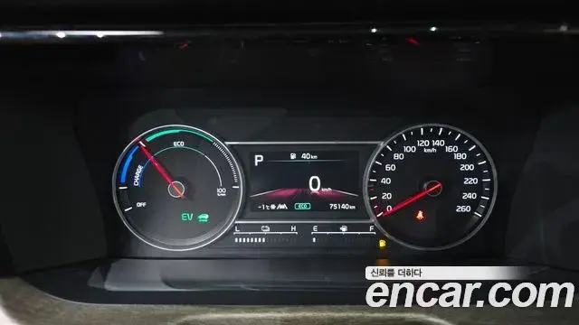 Kia Sorento 2022 — Фото 8/20