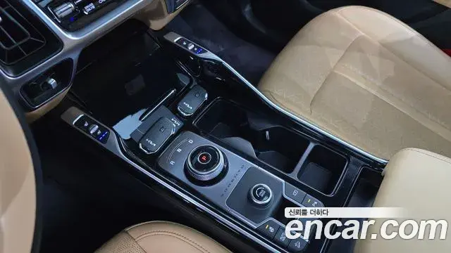 Kia Sorento 2022 — Фото 9/20