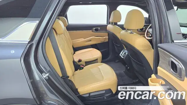 Kia Sorento 2022 — Фото 12/20