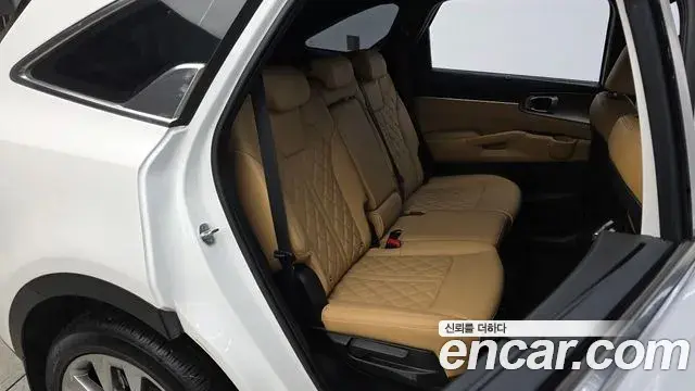 Kia Sorento 2022 — Photo 17/20