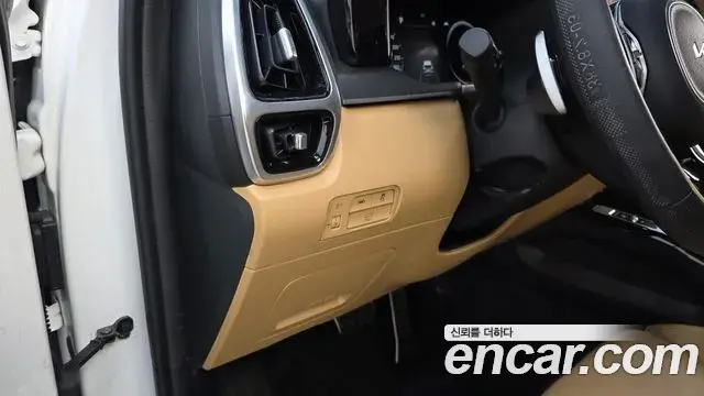 Kia Sorento 2022 — Photo 18/20