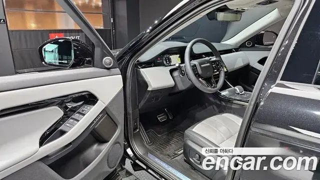 Land Rover Range Rover Evoque 2025 — Şəkil 17/20