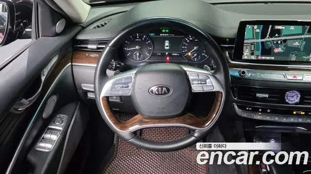 Kia The K9 2018 — Photo 13/20