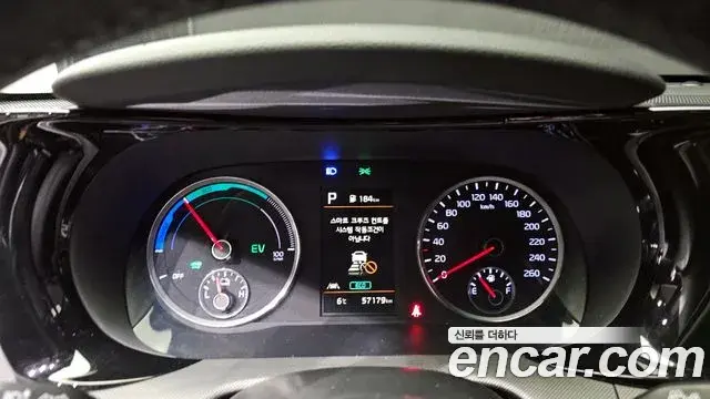 Kia K5 2022 — ფოტო 2/20