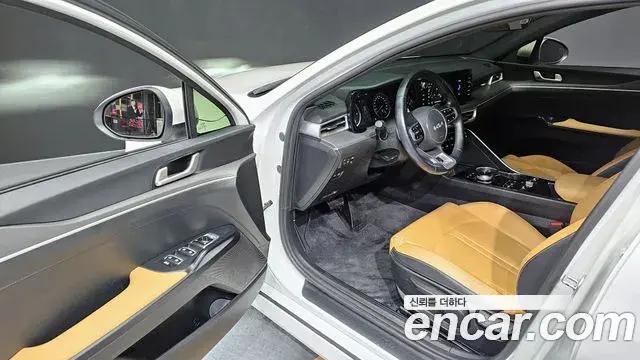 Kia K5 2022 — ფოტო 6/20