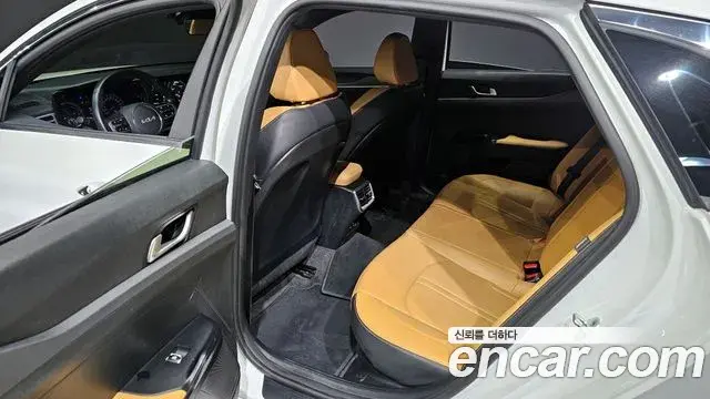 Kia K5 2022 — ფოტო 20/20