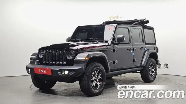 Jeep Wrangler 2018 — ფოტო 7/20