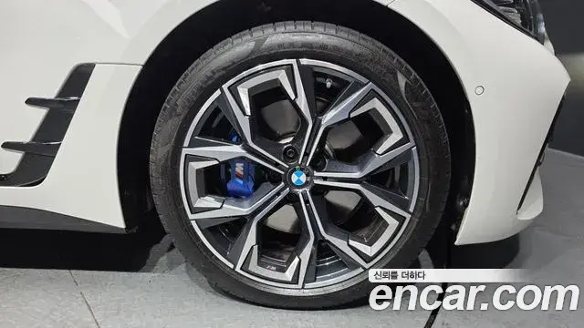 BMW 4 Series 2024 — ფოტო 6/20