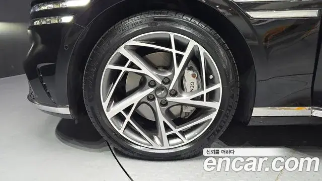 Genesis G90 2022 — Şəkil 19/20