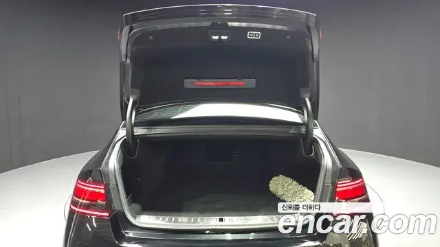 Genesis G90 2022 — Şəkil 13/20