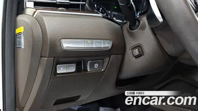 Kia The K9 2018 — Photo 8/20