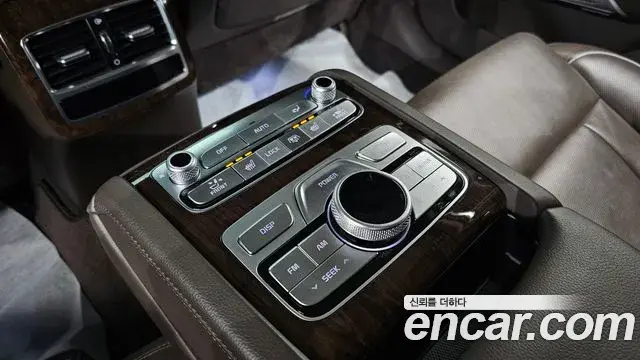 Kia The K9 2018 — Photo 11/20