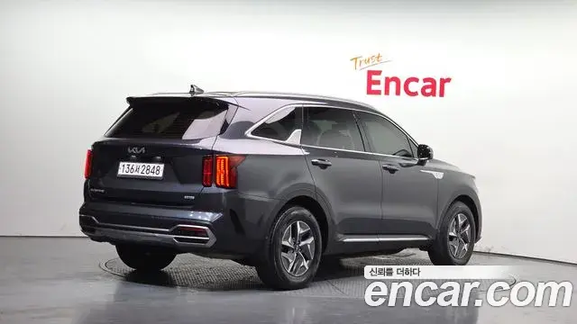 Kia Sorento 2022 — Фото 2/20