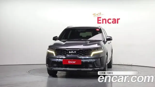 Kia Sorento 2022 — Фото 3/20