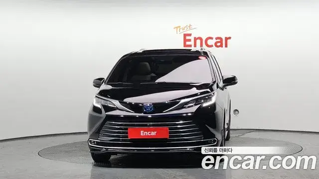 Toyota Sienna 2024 — Photo 5/20
