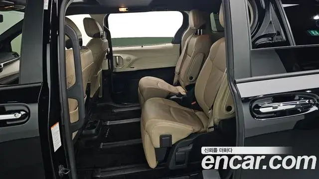 Toyota Sienna 2024 — Photo 16/20