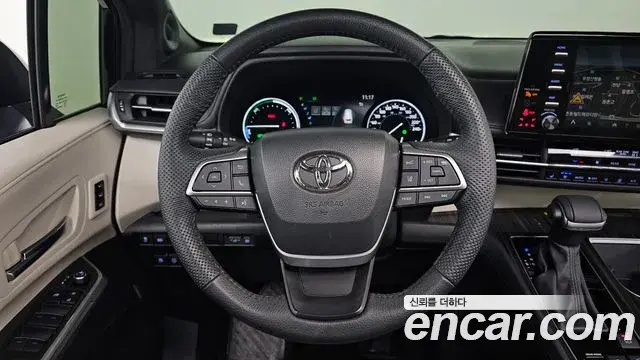 Toyota Sienna 2024 — Photo 18/20