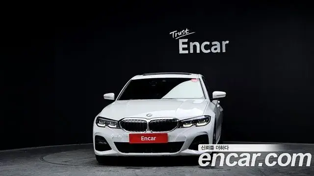 BMW 3 Series 2019 — Şəkil 16/20